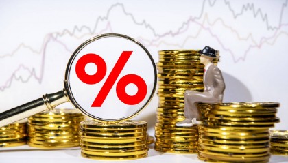 央行行长潘功胜：地方债务、房地产市场风险目前总体处于收敛状态