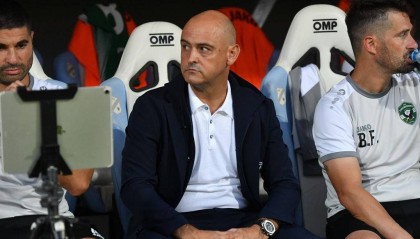 米兰热情高涨!71061名球迷见证新赛季首战,背后隐藏的故事与战术分析