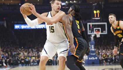 掘金32分惨败!主帅阿德尔曼叹服:雷霆这“赢球公式”我们学不来!