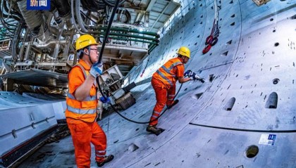世界最大直径！“山河号”盾构机在山东顺利穿越黄河
