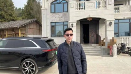 小伙搬砖9年攒200万，修别墅买车：宁愿不要这些钱，若时间倒流想好好读书