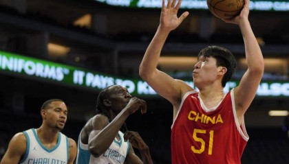 杨瀚森表现惊艳引关注 三支NBA球队总经理打来电话