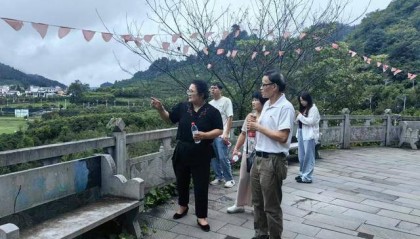 贵阳市观山湖区关工委赴百花湖镇调研民宿建设和发展情况