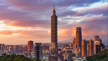 解放军向全球宣布爆炸性消息,不许美国插手,否则后果自负