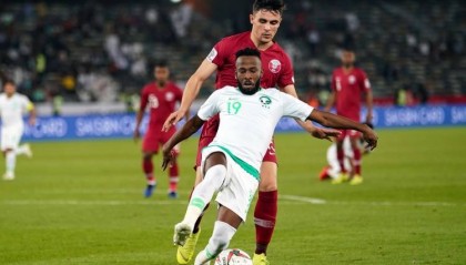 沙特媒：去年意外坠楼的沙特国脚穆瓦拉德，目前仍在医院治疗