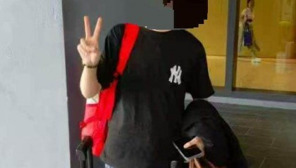 19岁女生留学第9天从39楼坠亡，父亲：有人假冒警察向她索要25.8万元