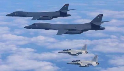 动真格了！“大鱼”全露头，5架战机欲飞越黄岩岛，解放军打开天窗说亮话