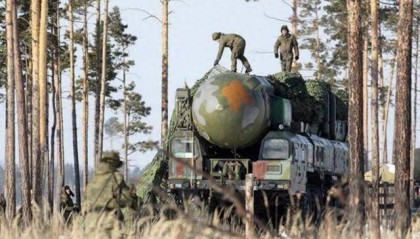 乌军闯下大祸,俄军145架无人机猛炸一夜,北约军官损失惨重