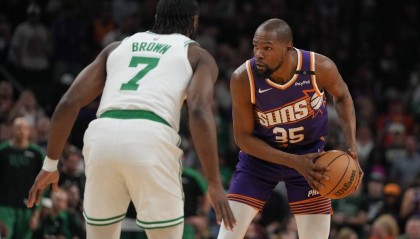 波尔津吉斯30+8杜兰特空砍30分 凯尔特人大胜太阳