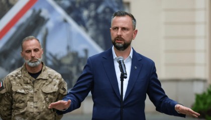 波兰防长:东部发现的不明物体为俄军用无人机