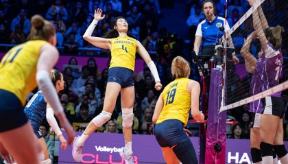 女排世俱赛-朱婷荣膺第3冠 天津0-3科内夺银牌