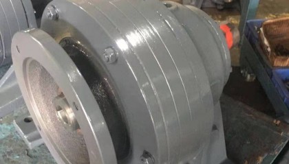 KAZ97-Y22KW-4P减速机KAZ97DRE160MC4-27.87-M4-180安装方式是多
