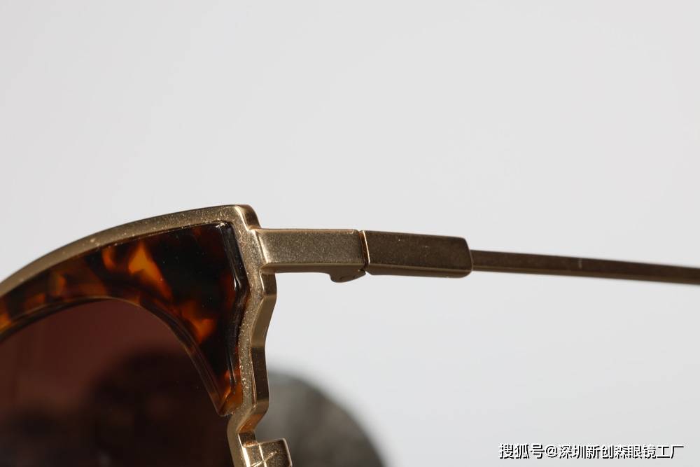 深圳眼镜工厂：什么是镜片阿贝数